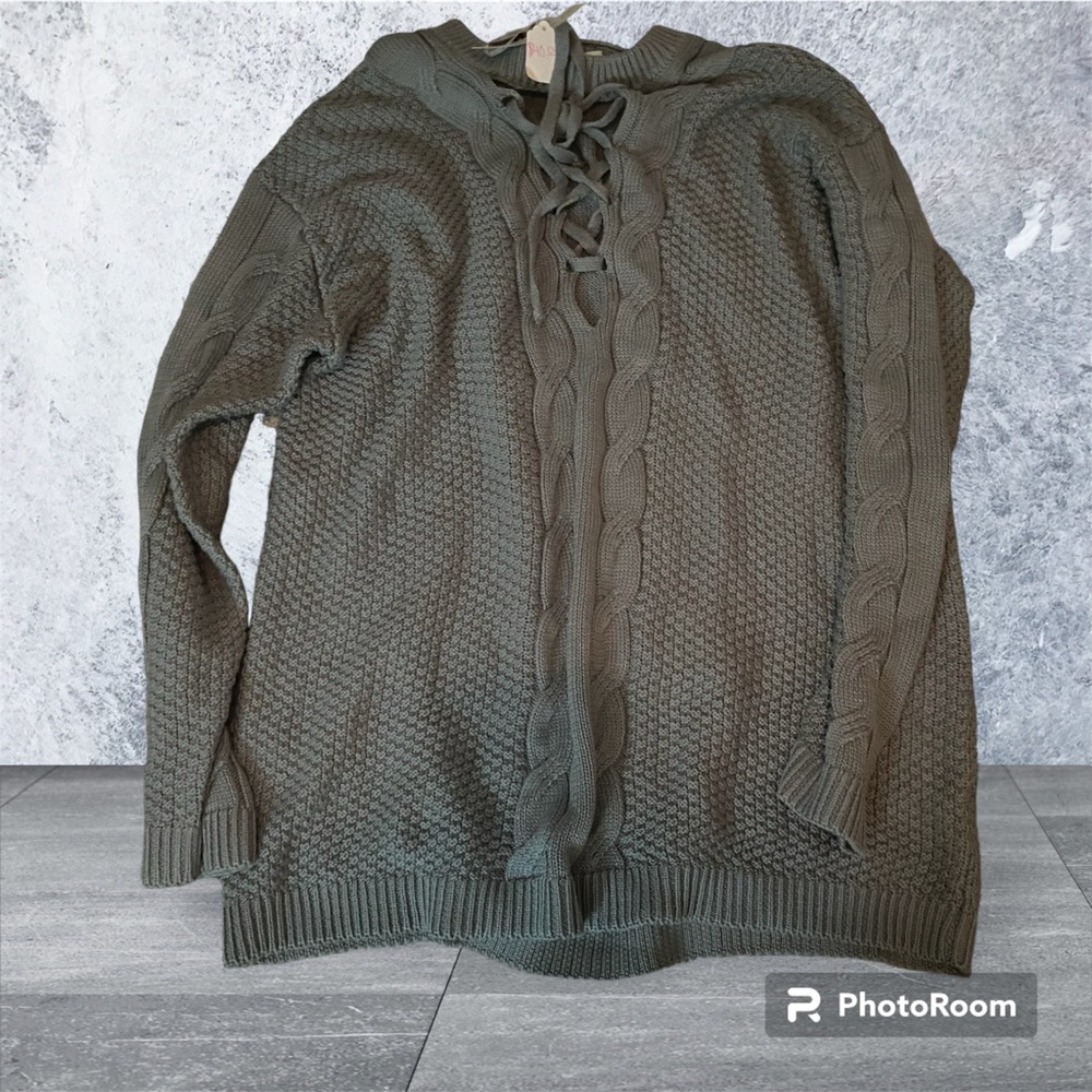 Brand new cable knit sweater!